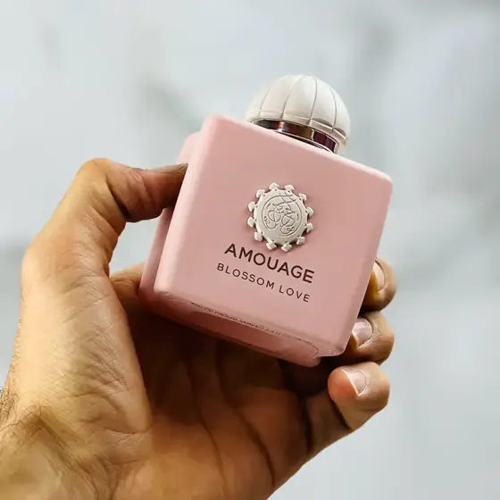 عطر ادکلن آمواج بلوسوم لاو 100 میل مستر کوالیتی