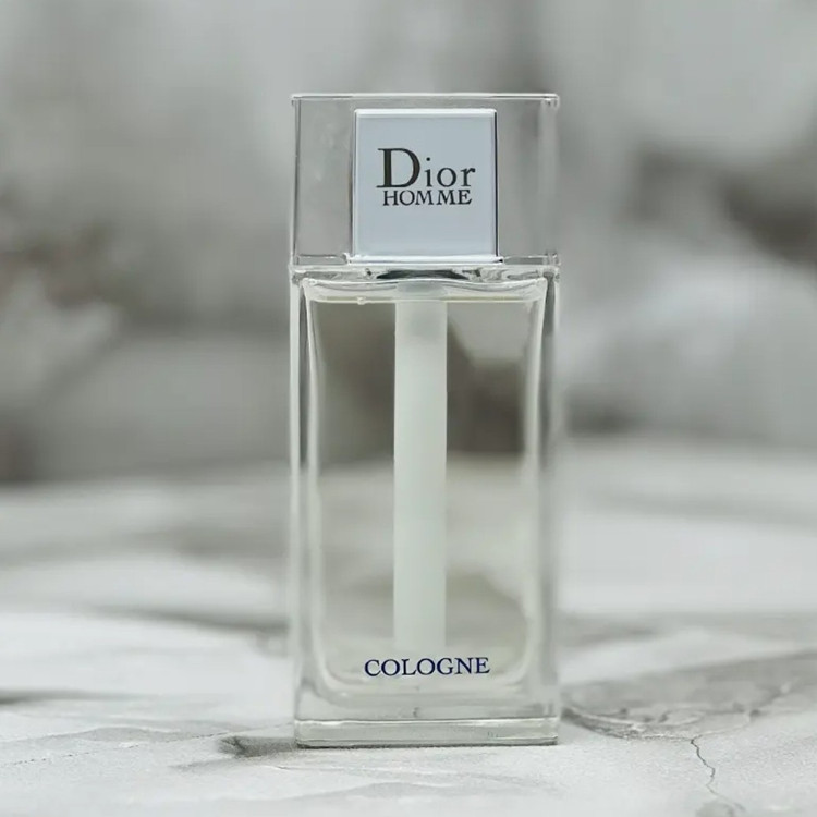 عطر ادکلن دیور هوم کلون 2022 5 میل دکانتی