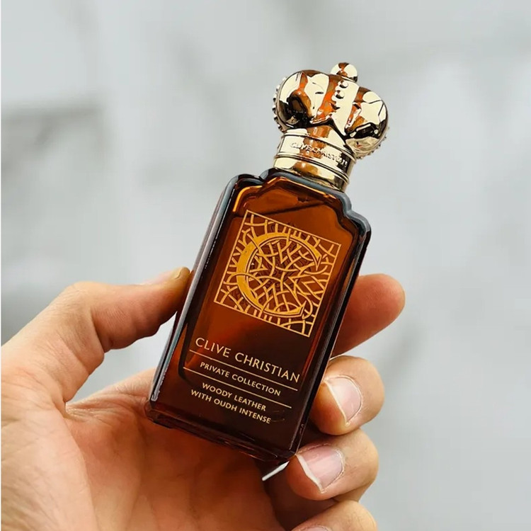 عطر ادکلن کلایو کریستین سی فور من وودی لیدر ویت عوده اینتنس 50 میل مسترکوالیتی