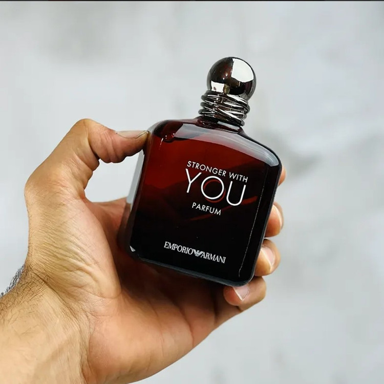 عطر ادکلن یو استرانگر ویت یو پارفوم 100 میل مستر