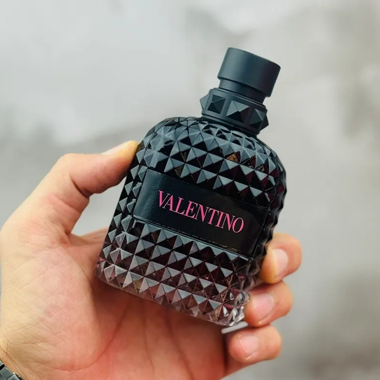 عطر ادکلن والنتینو اومو بورن این روما اینتنس 100 میل مستر کوالیتی