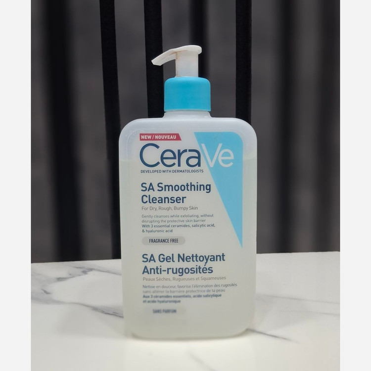 ژل شستشوی صورت و بدن سراوی مدل SA Smoothing Cleanser