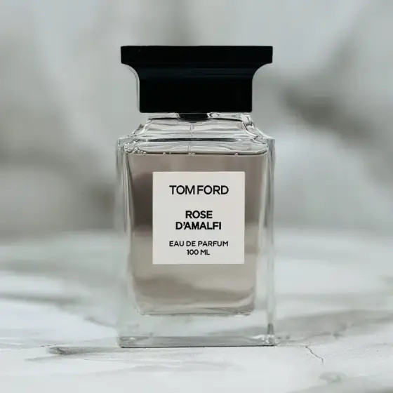 عطر ادکلن تام فورد رز د آمالفی 50میل دکانتی