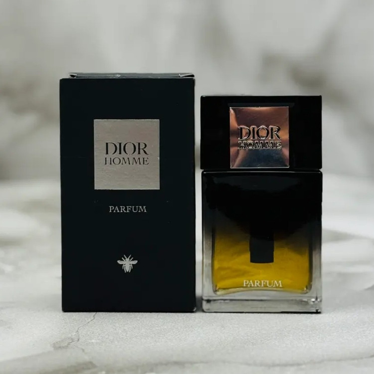 عطر ادکلن دیور هوم پارفوم 2025 حجم 30 میل دکانتی