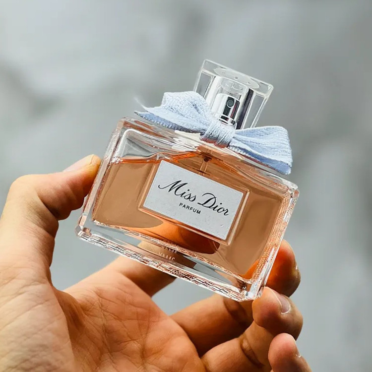 عطر ادکلن میس دیور پارفوم 80 میل مستر کوالیتی
